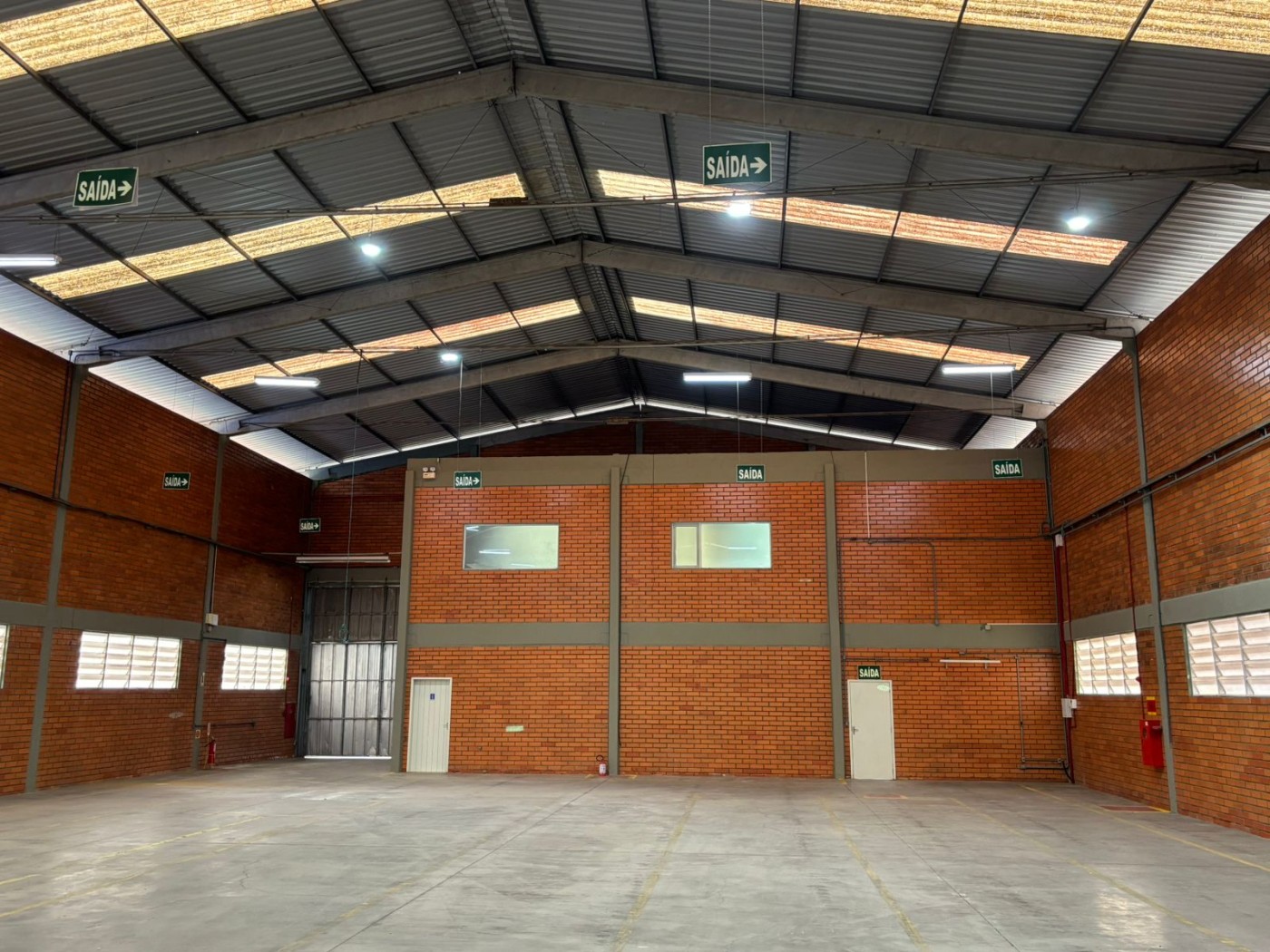 Pavilhão/galpão/depósito para alugar  no Distrito Industrial Norte - Joinville, SC. Imóveis