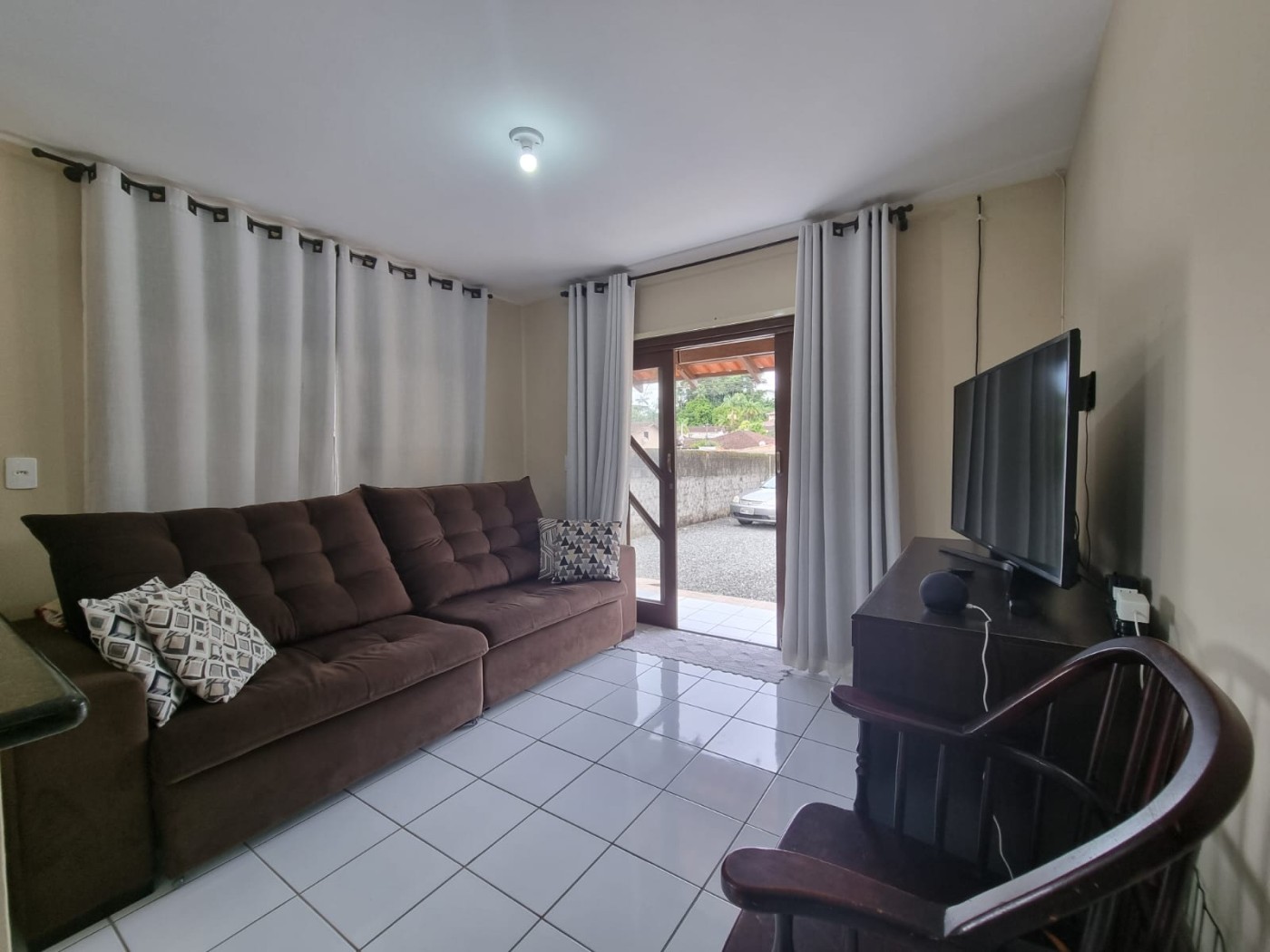 Casa com 2 Dormitórios à venda, 70 m² por R$ 640.000,00 Casa com 2 Dormitórios à venda, 70 m² por R$ 640.000,00