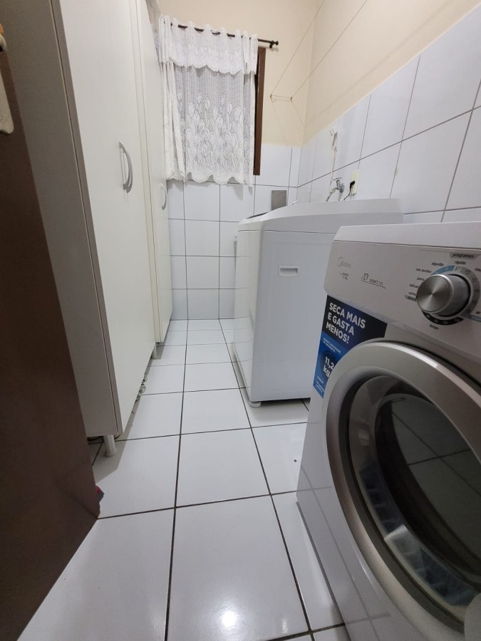 Casa com 2 Dormitórios à venda, 70 m² por R$ 640.000,00 Casa com 2 Dormitórios à venda, 70 m² por R$ 640.000,00