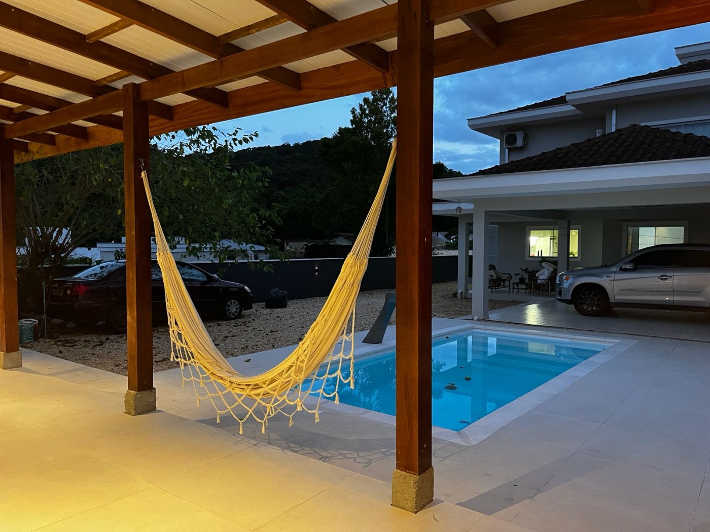 Casa com 5 Dormitórios à venda, 238 m² por R$ 1.750.000,00 Casa com 5 Dormitórios à venda, 238 m² por R$ 1.750.000,00